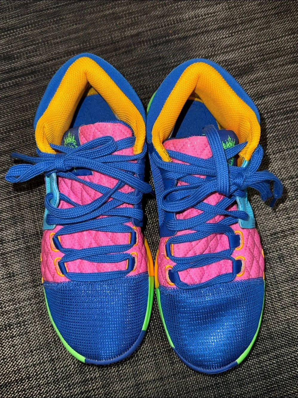 Nike LeBron Witness 8 